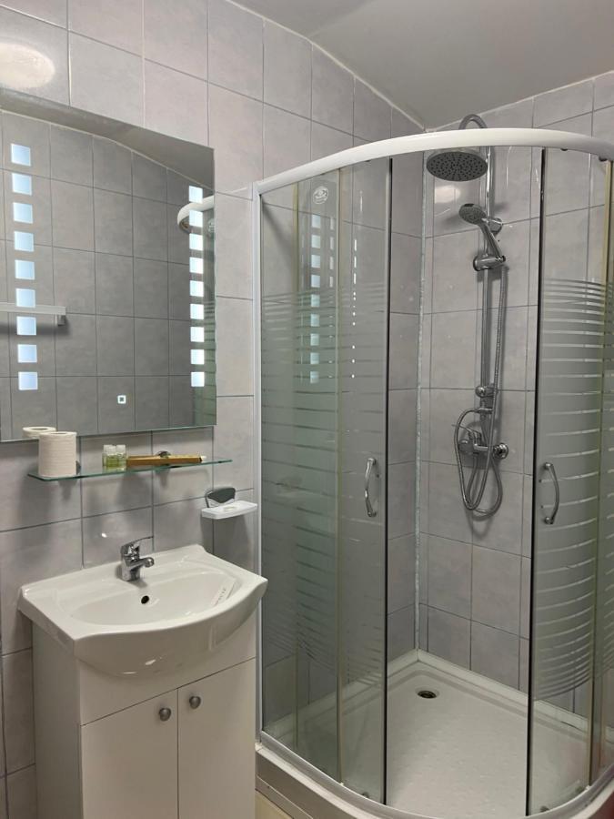 Ndl Downtown Apartment คลูจ-นาโปกา ภายนอก รูปภาพ
