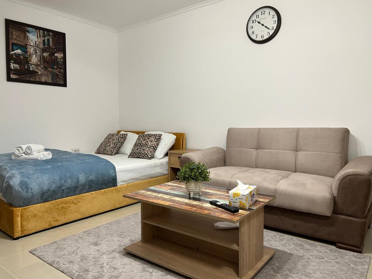 Ndl Downtown Apartment คลูจ-นาโปกา ภายนอก รูปภาพ