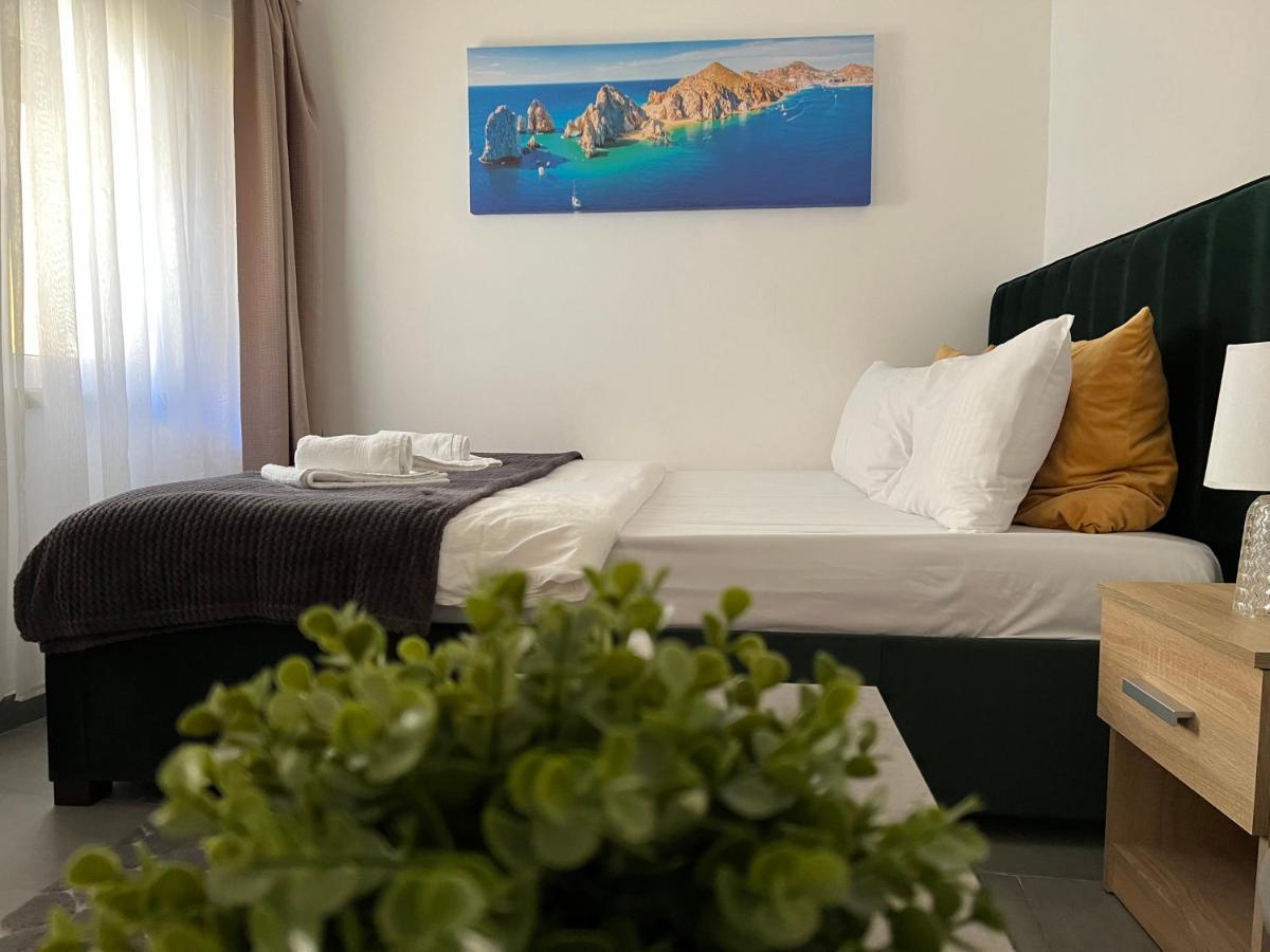 Ndl Downtown Apartment คลูจ-นาโปกา ภายนอก รูปภาพ
